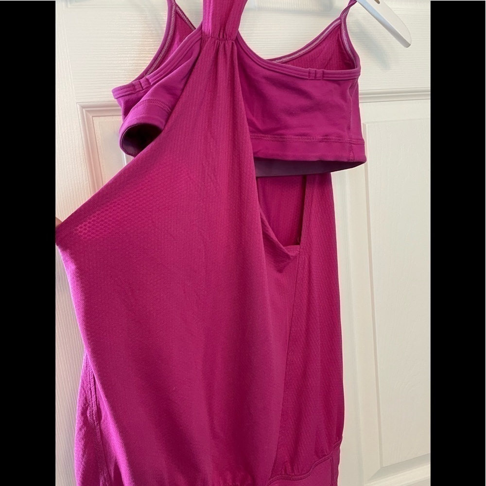 Lululemon tank - Picture 2 of 6
